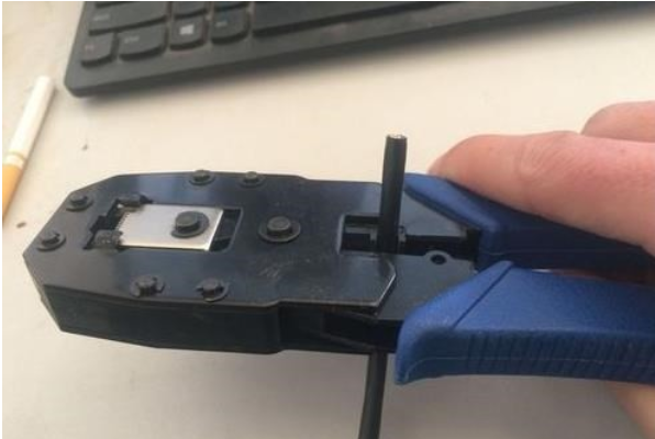 20230225234314feb9e78b931a14321e9d8b9934f195ec510 如何接网线水晶头