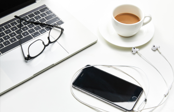 为啥CSS不会支持双斜杠( // )注释？