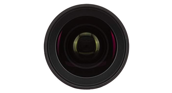 适马即将发布全球首款F1.8全画幅自动对焦变焦镜头
